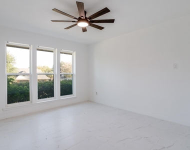 7717 Woodside Hill - Photo Thumbnail 22