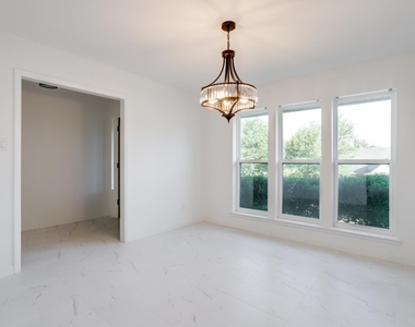 7717 Woodside Hill - Photo Thumbnail 16