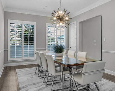 809 Charleston Drive - Photo Thumbnail 3