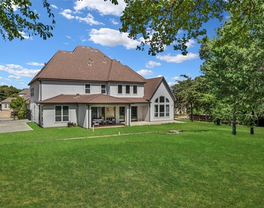 809 Charleston Drive - Photo Thumbnail 34