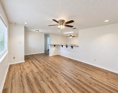 6913 Kerilan Lane - Photo Thumbnail 17