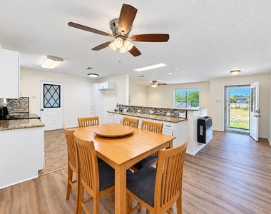 6913 Kerilan Lane - Photo Thumbnail 2