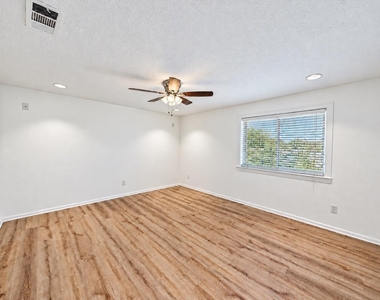 6913 Kerilan Lane - Photo Thumbnail 19