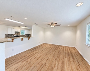 6913 Kerilan Lane - Photo Thumbnail 3