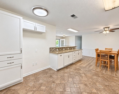 6913 Kerilan Lane - Photo Thumbnail 23