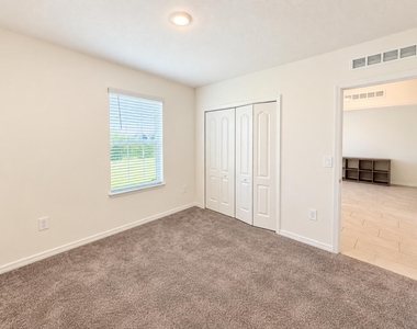 1025 Sw Sarto Lane - Photo Thumbnail 14