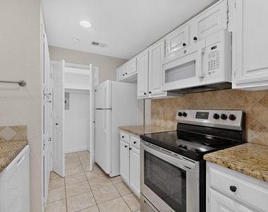 5565 Preston Oaks Road - Photo Thumbnail 16