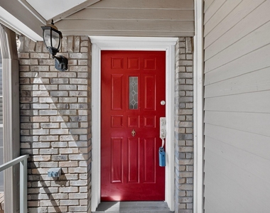 5565 Preston Oaks Road - Photo Thumbnail 3