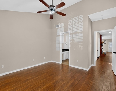 5565 Preston Oaks Road - Photo Thumbnail 20