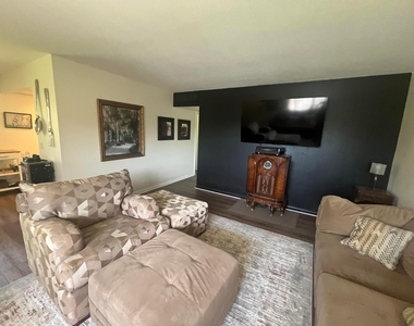 336 Brittany G Avenue - Photo Thumbnail 8