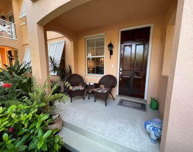 2913 E Community Drive - Photo Thumbnail 2