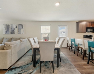 5805 Honey Creek Street - Photo Thumbnail 1