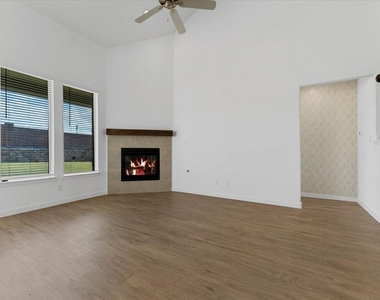3001 Brainerd Drive - Photo Thumbnail 2