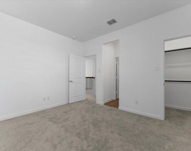3001 Brainerd Drive - Photo Thumbnail 9