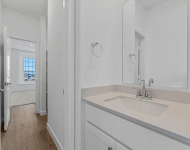 3001 Brainerd Drive - Photo Thumbnail 10