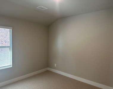 1410 Old Stead Drive - Photo Thumbnail 7