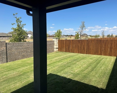 1410 Old Stead Drive - Photo Thumbnail 32