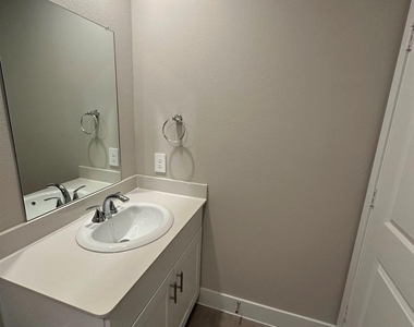 1410 Old Stead Drive - Photo Thumbnail 14