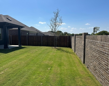 1410 Old Stead Drive - Photo Thumbnail 34