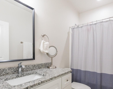 7446 Sleepy Hollow Lane - Photo Thumbnail 19