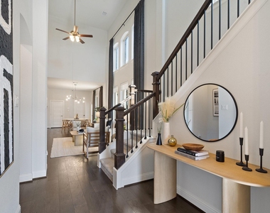 7240 San Saba Drive - Photo Thumbnail 5