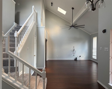 1911 Buffalo Bend Drive - Photo Thumbnail 6