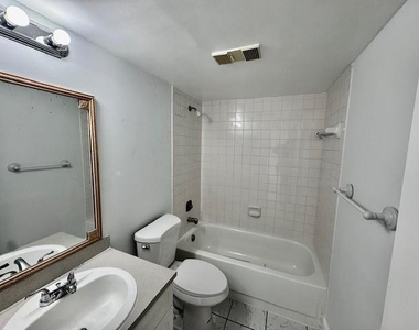 10006 Winding Lake Road - Photo Thumbnail 8