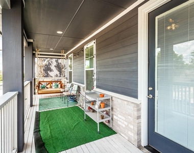 229 E 5th Street - Photo Thumbnail 31