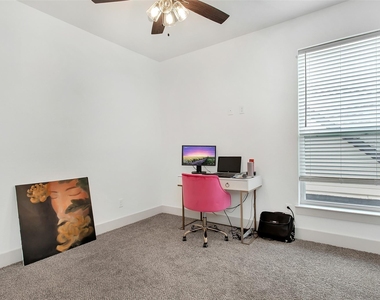 229 E 5th Street - Photo Thumbnail 28
