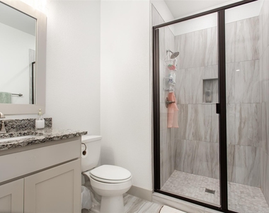 229 E 5th Street - Photo Thumbnail 26