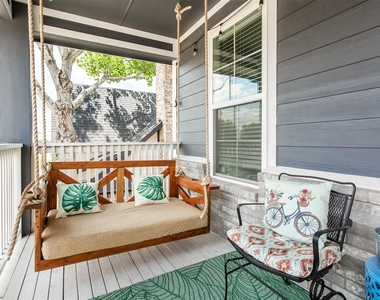 229 E 5th Street - Photo Thumbnail 32