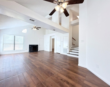 1801 Quail Run Drive - Photo Thumbnail 4