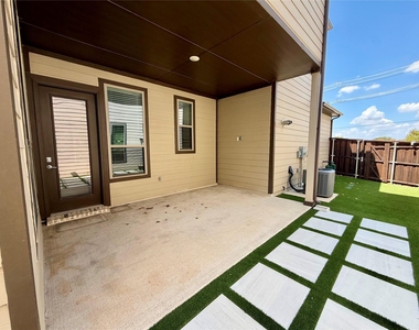 4271 Runway Mews - Photo Thumbnail 23