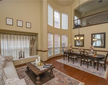 3245 Forestbrook Drive - Photo Thumbnail 6