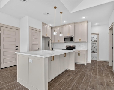 5849 Black Pine Circle - Photo Thumbnail 5