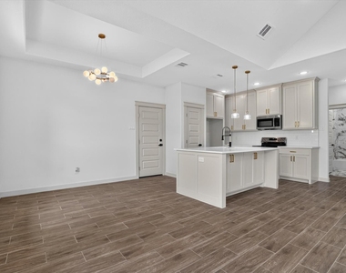 5849 Black Pine Circle - Photo Thumbnail 3