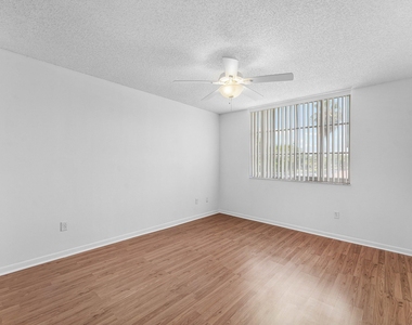 167 Yacht Club Way - Photo Thumbnail 19