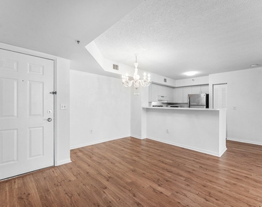 167 Yacht Club Way - Photo Thumbnail 2