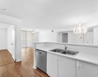 167 Yacht Club Way - Photo Thumbnail 12