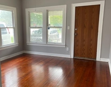 5721 Victor Street - Photo Thumbnail 4