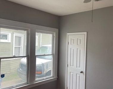 5721 Victor Street - Photo Thumbnail 16