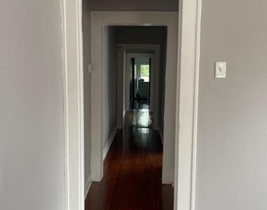 5721 Victor Street - Photo Thumbnail 9