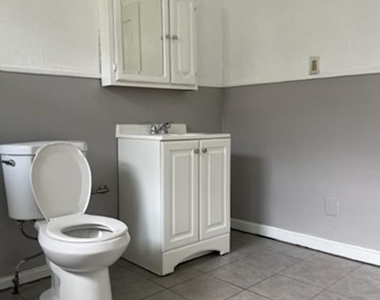 5721 Victor Street - Photo Thumbnail 18