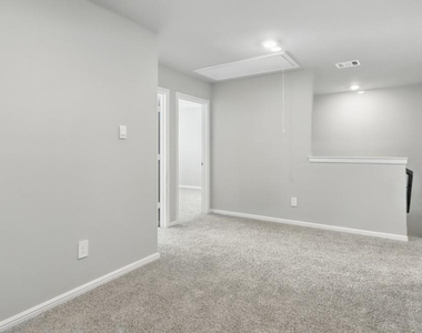 3024 Pecan Farm Lane - Photo Thumbnail 13