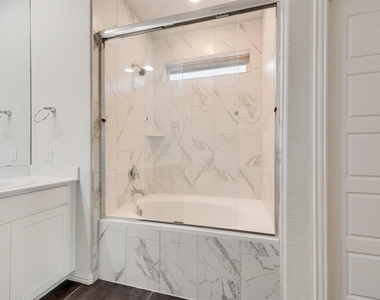 628 Ansley Way - Photo Thumbnail 9