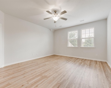 628 Ansley Way - Photo Thumbnail 7