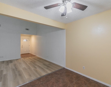 611 Lost Springs Court - Photo Thumbnail 14