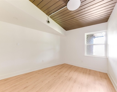 3611 Marsh Lane Place - Photo Thumbnail 18