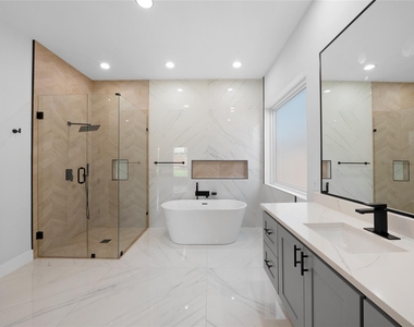 4811 W University Boulevard - Photo Thumbnail 19