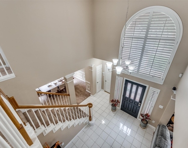 2106 Hunter Place Lane - Photo Thumbnail 6